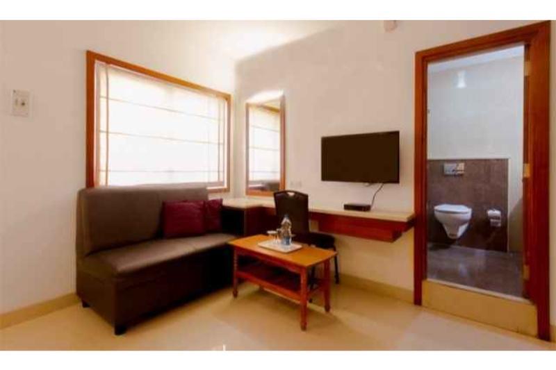 Fabhotel Sri Chakra Porur Chennai